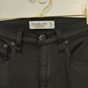 Abercrombie & Fitch Women's Black Straight Leg Jeans